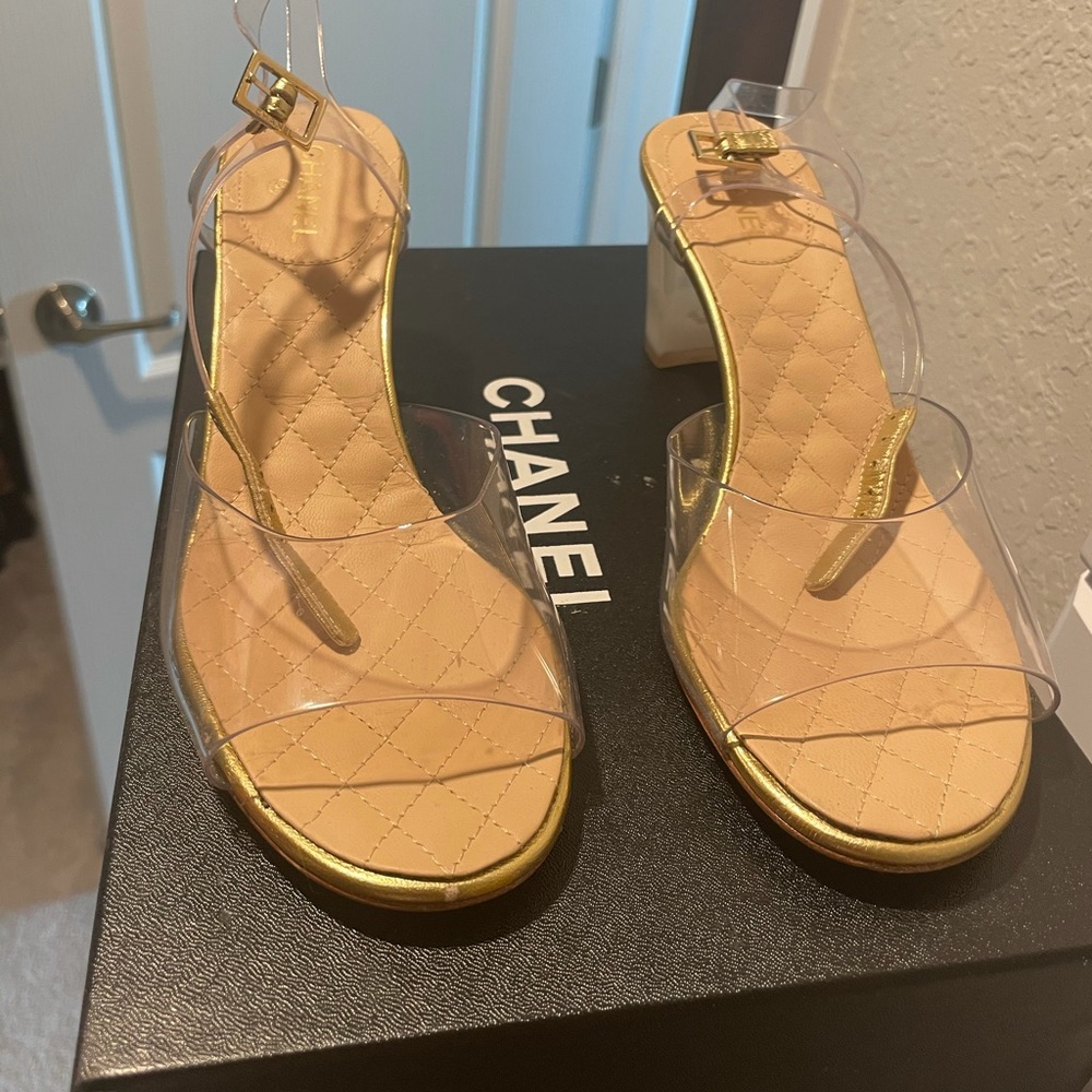 Chanel sandals 38.5